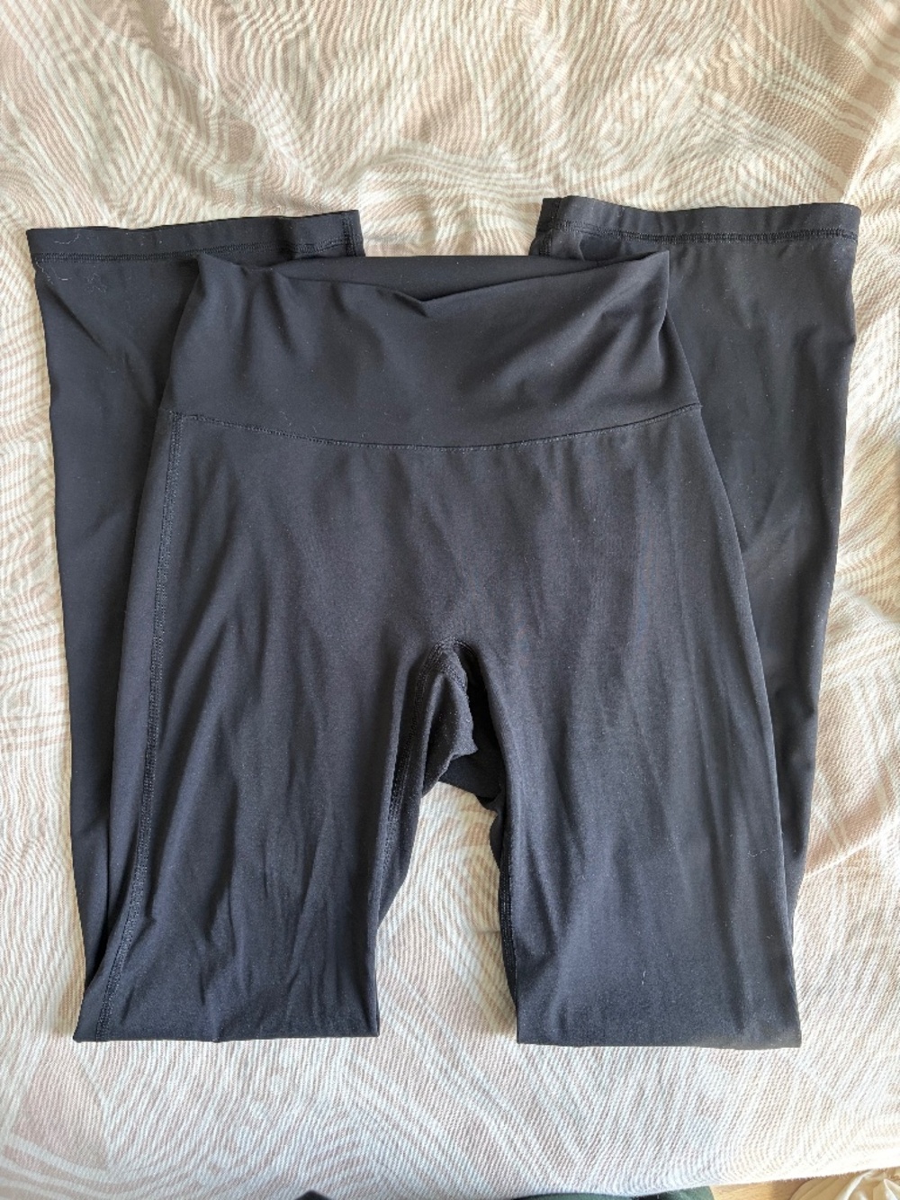 Uniqlo- Extra Stretch Active Flare Leggings